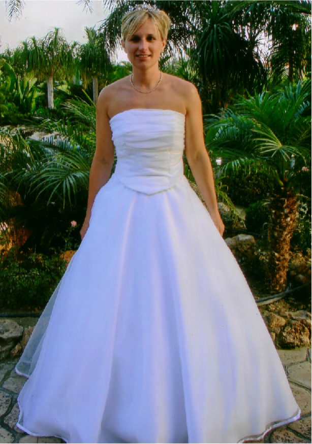 Bonded strapless bodice wedding dress